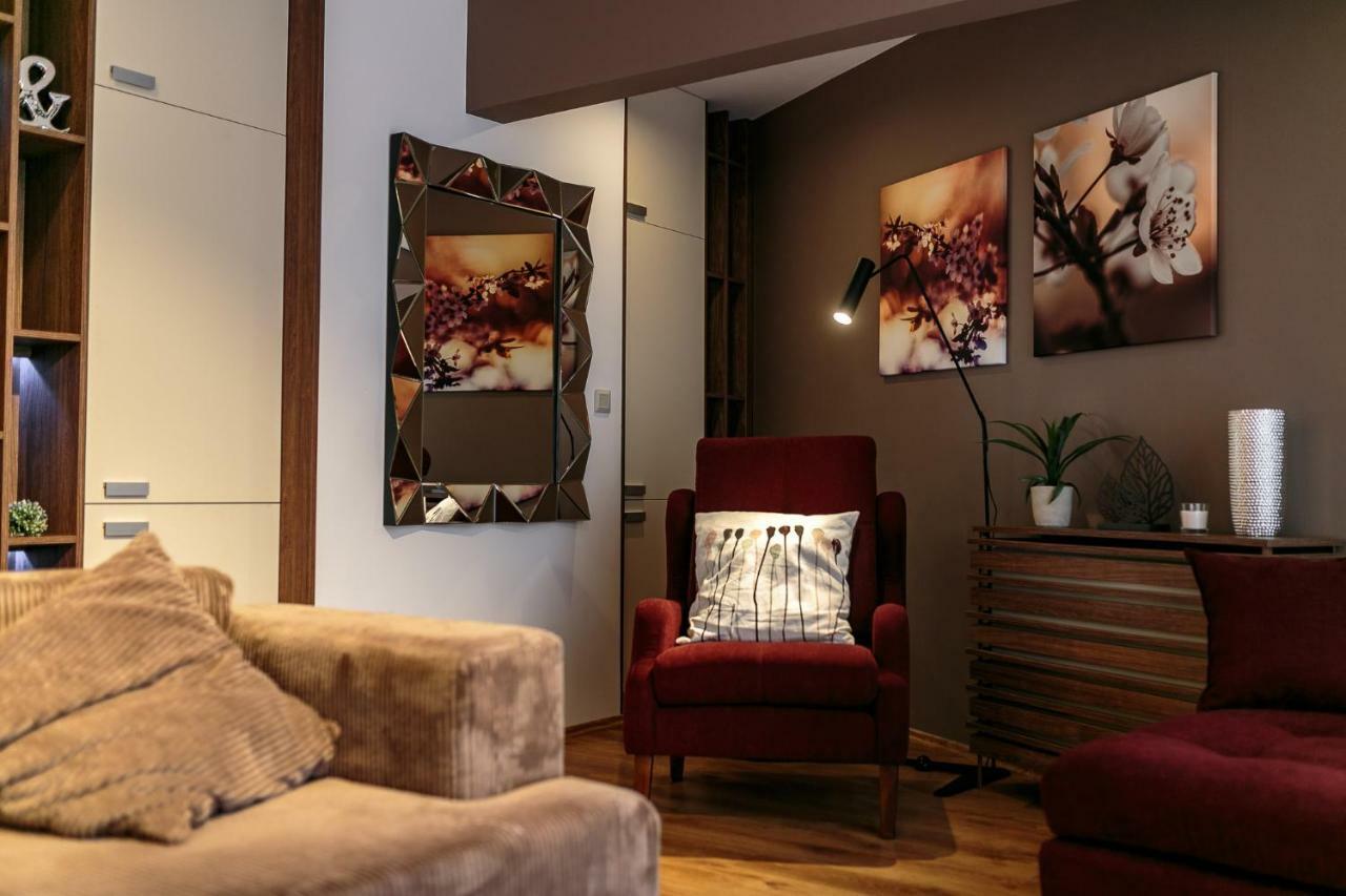 Doczy Private Apartment Debrecen Luaran gambar