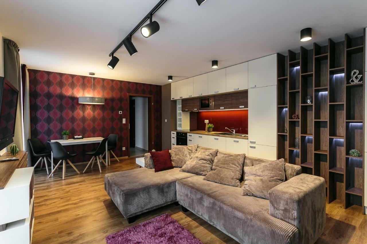 Doczy Private Apartment Debrecen Luaran gambar
